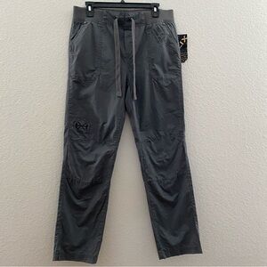 NWT Helix Gray Cargo Pants